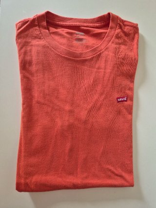 Camiseta Levi's naranja