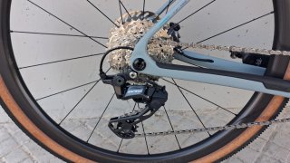 Bicicleta Gravel Cube