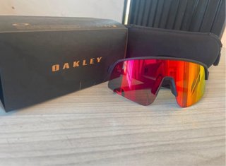 Gafas Oakley Sutro Lite Rojas