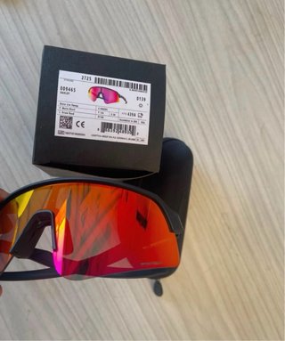 Gafas Oakley Sutro Lite Rojas
