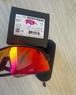 Gafas Oakley Sutro Lite Rojas