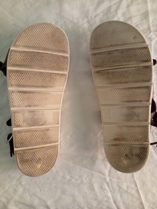 Sandalias barefoot transición de piel Lola Canales