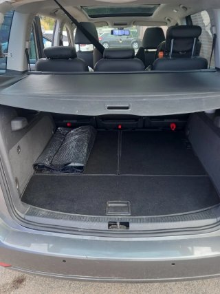 Volkswagen Touran 2012