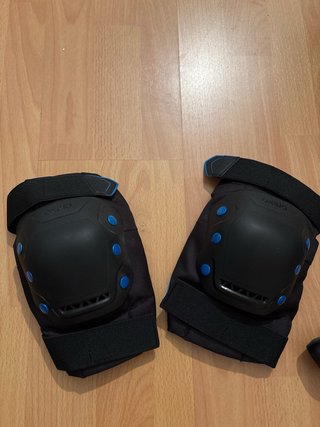 Patines línea Oxelo poco uso Talla 43 + rodilleras