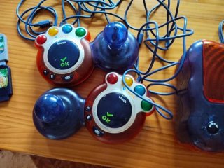 Consola V.Smile TV con 4 juegos y 2 mandos