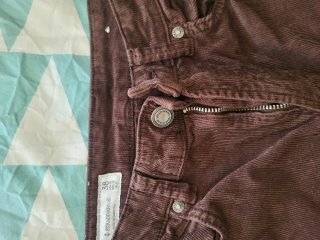 Pantalón pana campana Stradivarius marrón