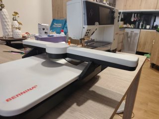 Bordadora Bernina 830