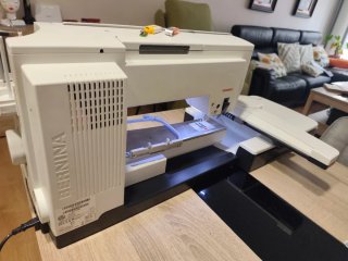 Bordadora Bernina 830