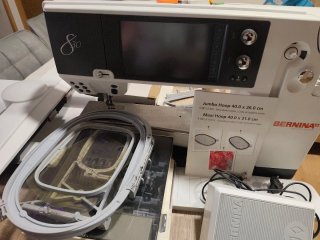 Bordadora Bernina 830