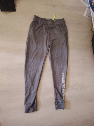 Pantalón deportivo gris M estira cordón
