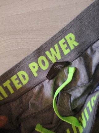 Pantalón deportivo gris M estira cordón