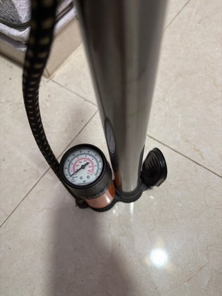 Inflador manual para bicicleta