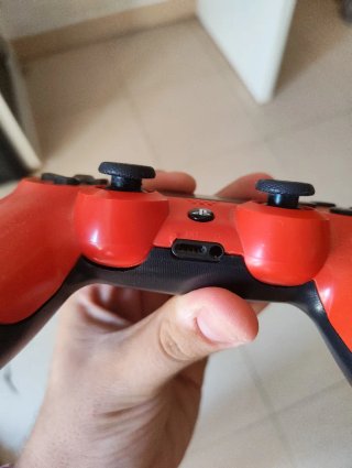 Mando rojo PS4 para piezas o reparar