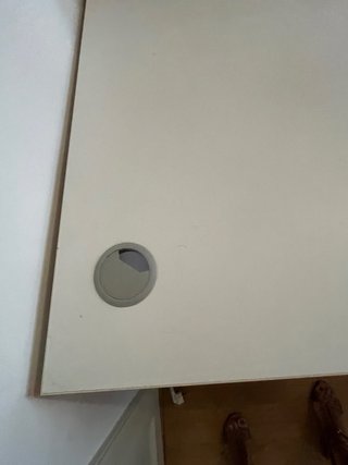 Mesa de oficina blanca