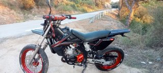 Ciclomotor Rieju MRT Negro/Rojo