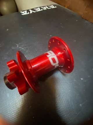Buje delantero Hope Pro 4 rojo