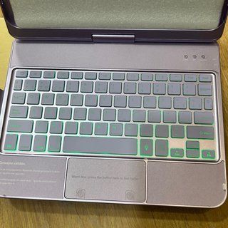 Funda Teclado KARFUN iPad 11Gen A16 + Metapen A8