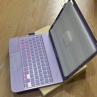 Funda Teclado KARFUN iPad 11Gen A16 + Metapen A8