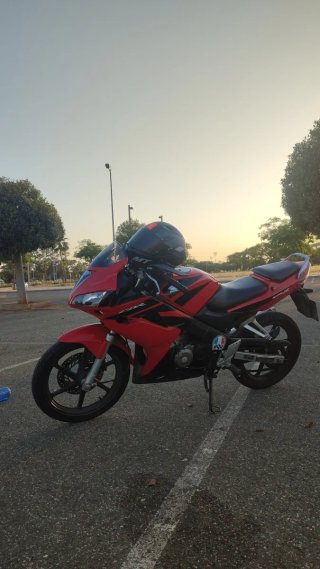 Honda CBR 125R