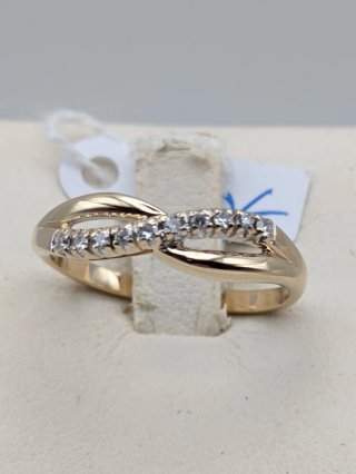 Anillo Oro 14k con Diamantes