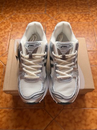 Asics Gel-Kayano 14 Plata/Blanco