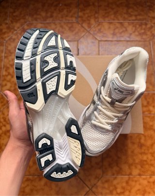 Asics Gel-Kayano 14 Plata/Blanco
