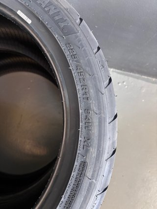 Neumáticos Semislick Protoura Race 225/45/17
