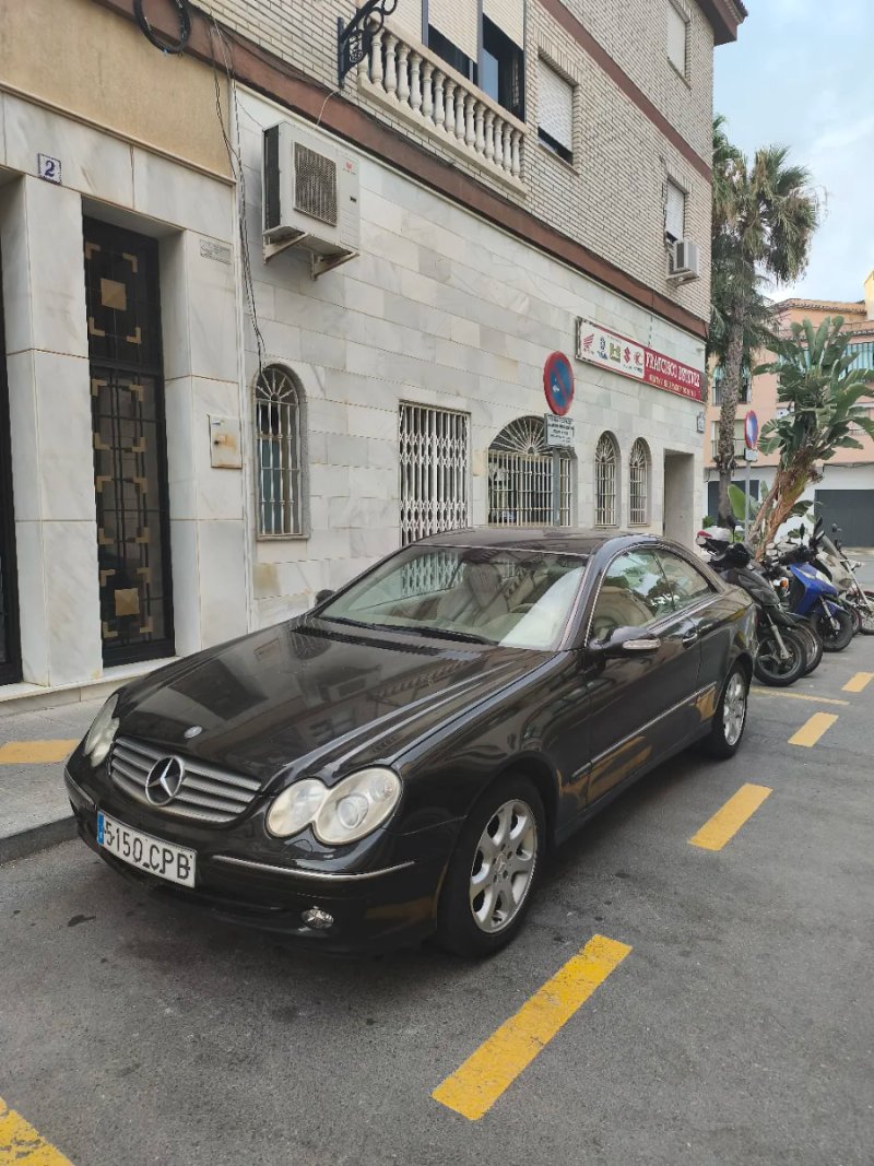 Mercedes-Benz  CLK 2005 - foto 1