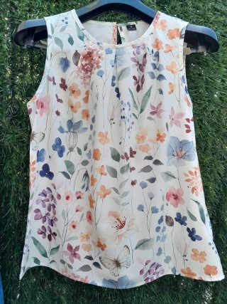 Top  Hombro 34cm Pecho 102cm Largo 61cm Pantalón