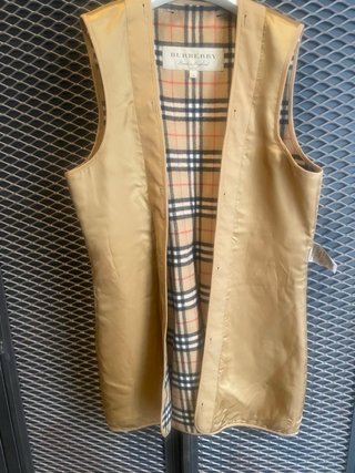 Gabardina Burberry Chelsea + Chaleco Cachemira