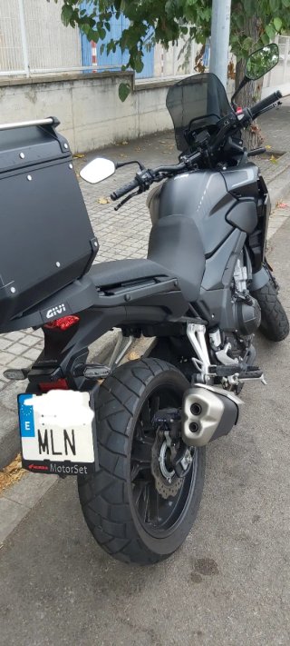 Honda CB500X Adventure 2023 Negra/Gris