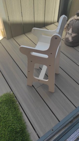 Trona de madera para muñecas