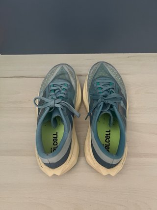 Zapatillas running New Balance FuelCell Rebel v4