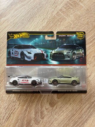 Hot Wheels Nissan GT-R Nismo GT3 Duo Pack