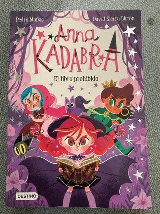 Libro de Anna kadabra