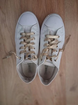 Sandalias beige y plateadas T.43