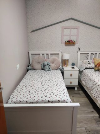 2 Camas individuales 90cm Ikea