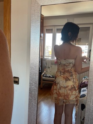 Vestido palabra de honor. Colores tierra