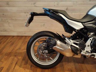 BMW Motorrad F 900 XR