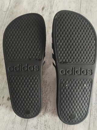 Chancletas Adidas Negras
