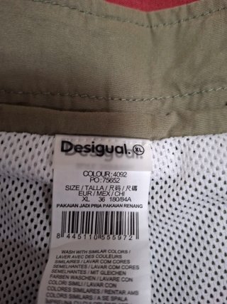Bañador Desigual, Talla XL, Nuevo