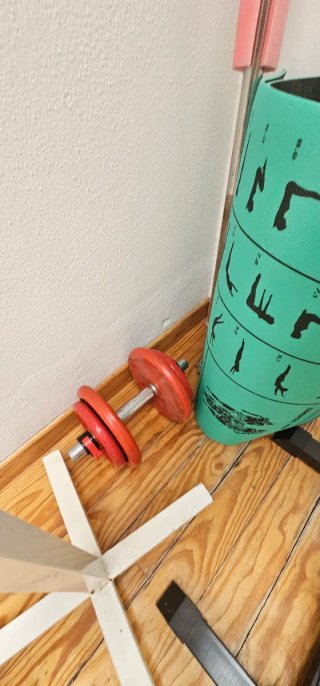 Banco de pesas y gimnasio completo