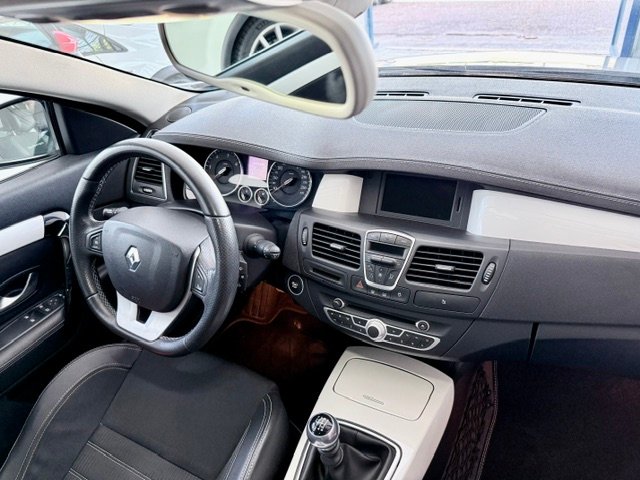 Renault Laguna Coupe 2.0 dCi Mónaco GP 2012, foto 9
