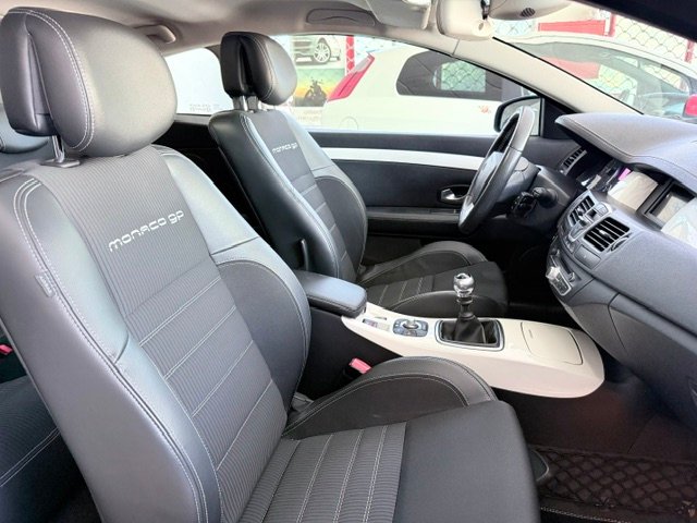 Renault Laguna Coupe 2.0 dCi Mónaco GP 2012, foto 8