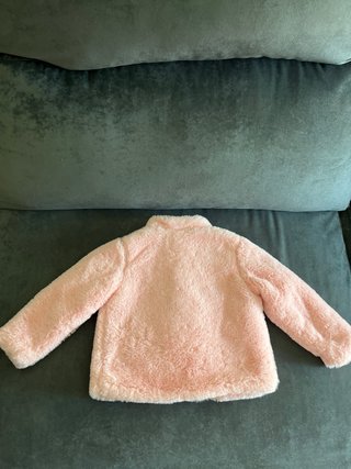 Abrigo rosa peludo con lazos 18-24 meses