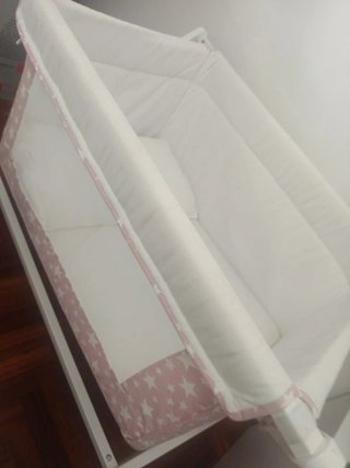 Minicuna bebé estrellas rosa