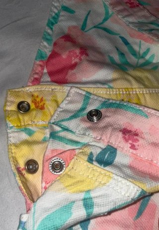 Salopette corta bambina fiori 5 anni