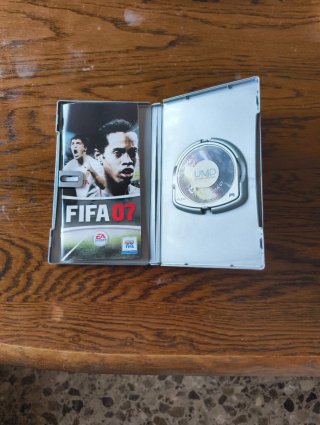 Lote 6 Juegos PSP: FIFA, GTA, Invizimals, MotoGP