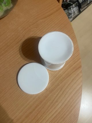 Tazza in porcellana bianca