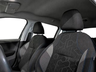 Peugeot 2008 PureTech Signature 60 kW (82 CV)
